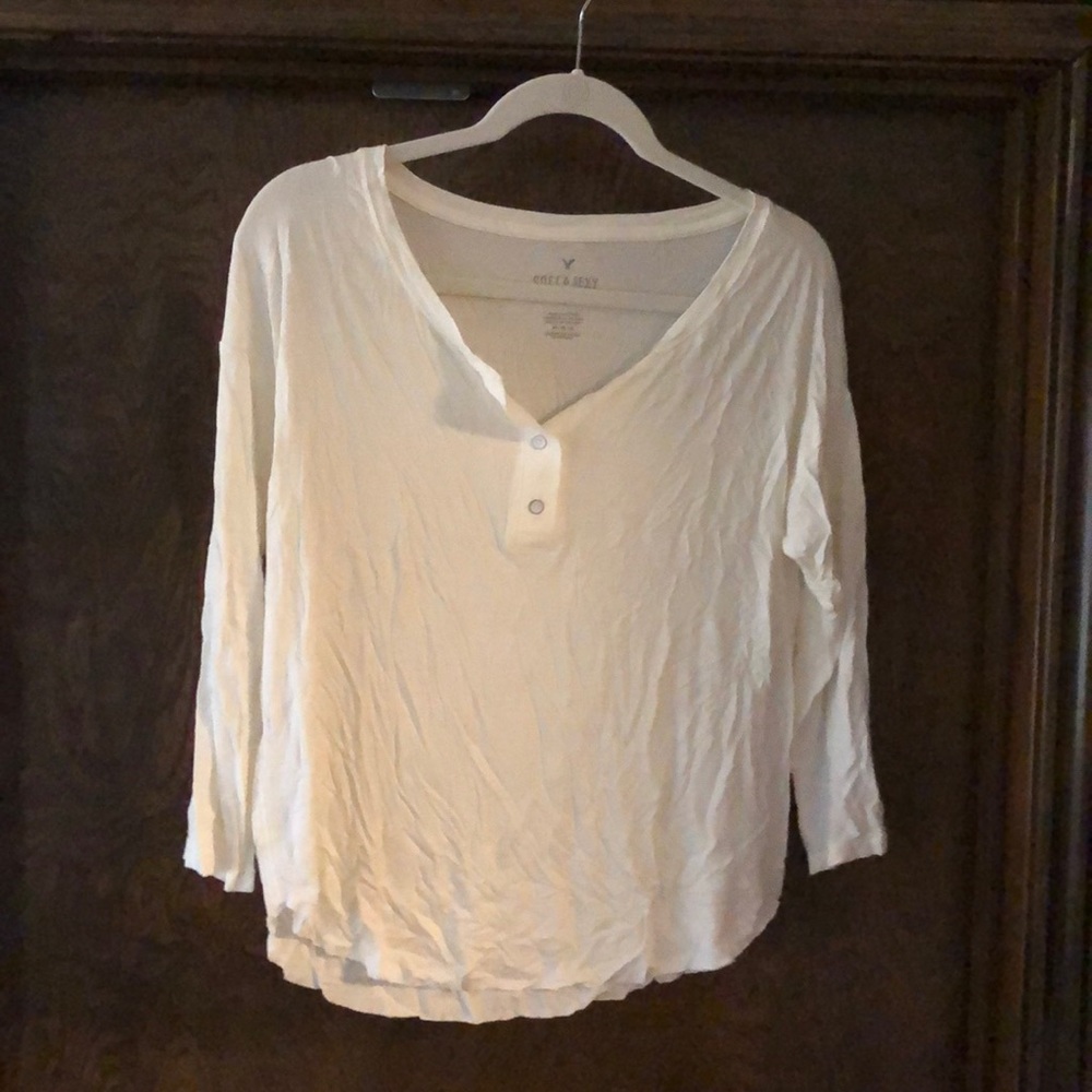 Three-quarter length medium blouse